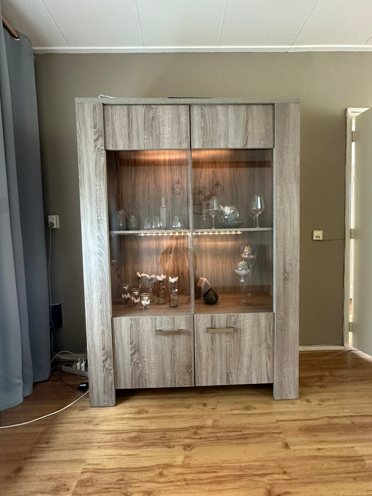 Vitrinekast, Huis en Inrichting, Kasten | Vitrinekasten, Ophalen, Gebruikt, 100 tot 150 cm, 150 tot 200 cm