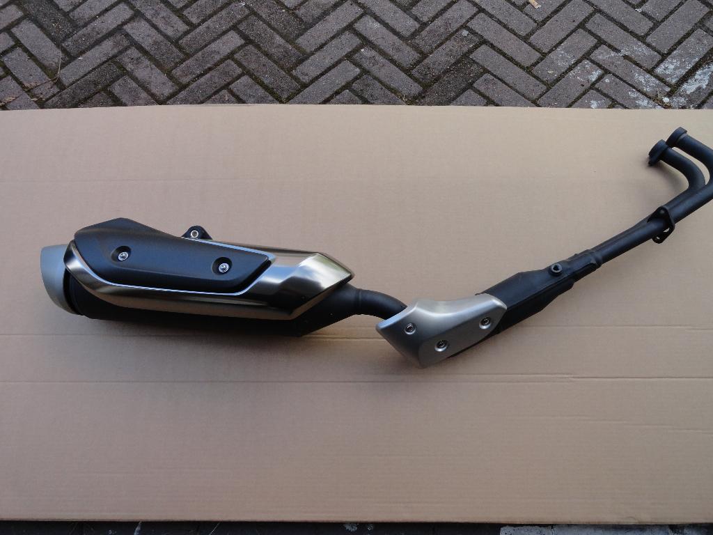 Yamaha Tmax 530/560 uitlaat, Motoren, Ophalen of Verzenden, Nieuw