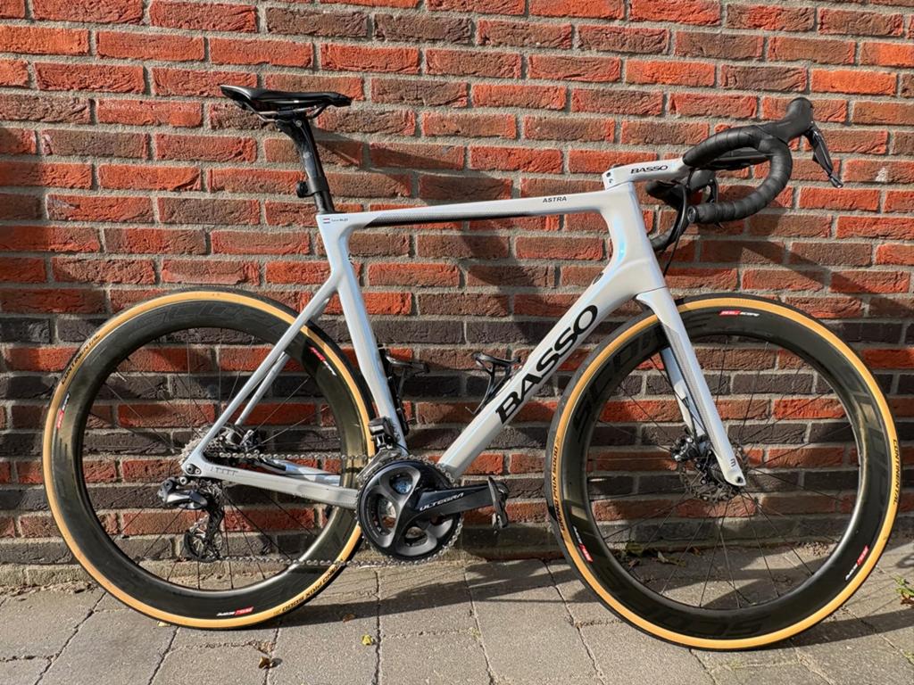 Basso Astra 58cm, Uniek exemplaar (Custom Paint), Gebruikt, 57 tot 61 cm, Meer dan 20 versnellingen, Schijfrem