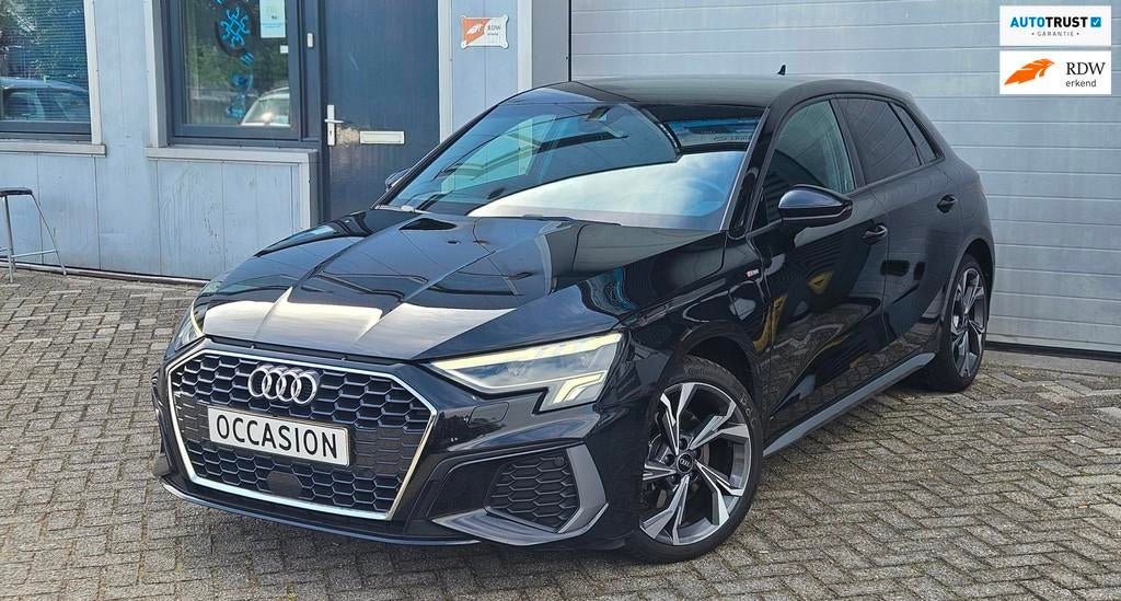Audi A3 Sportback 40 TFSI-e 3x S-line Keyless Matrix Memory, Auto's, Gebruikt, Euro 6, 4 cilinders, Automatische klimaatregeling