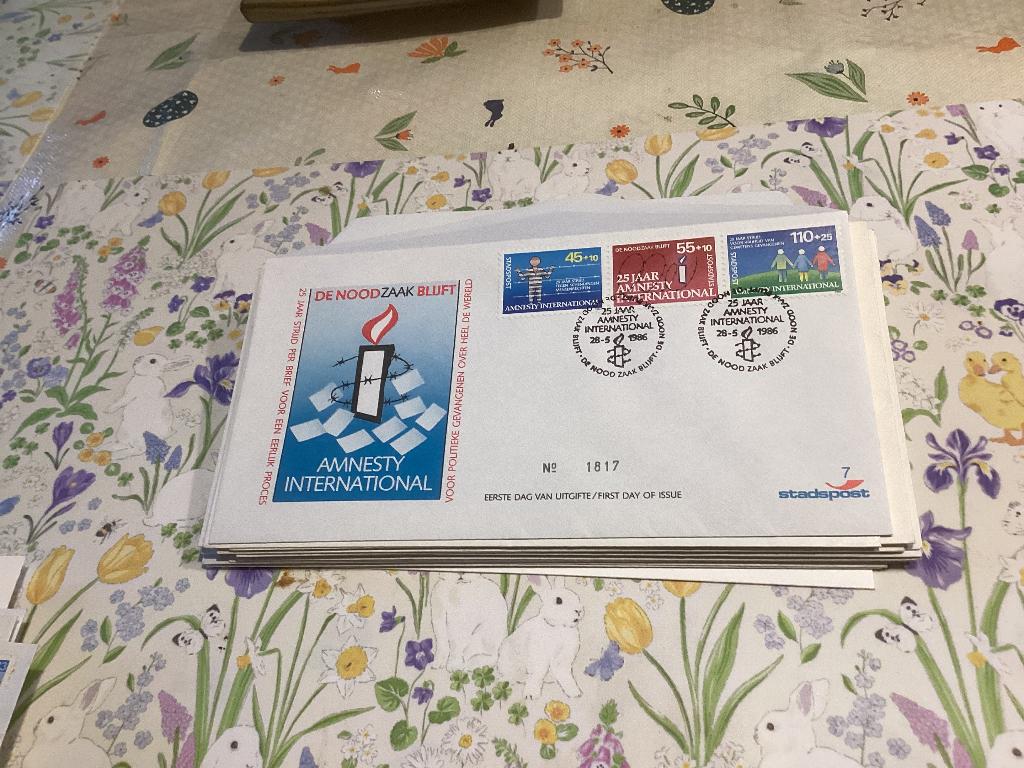 No993 Stadspost 25 jaar Amnesty Heb van Nederland jaargang, Postzegels en Munten, Ophalen, Onbeschreven, Nederland