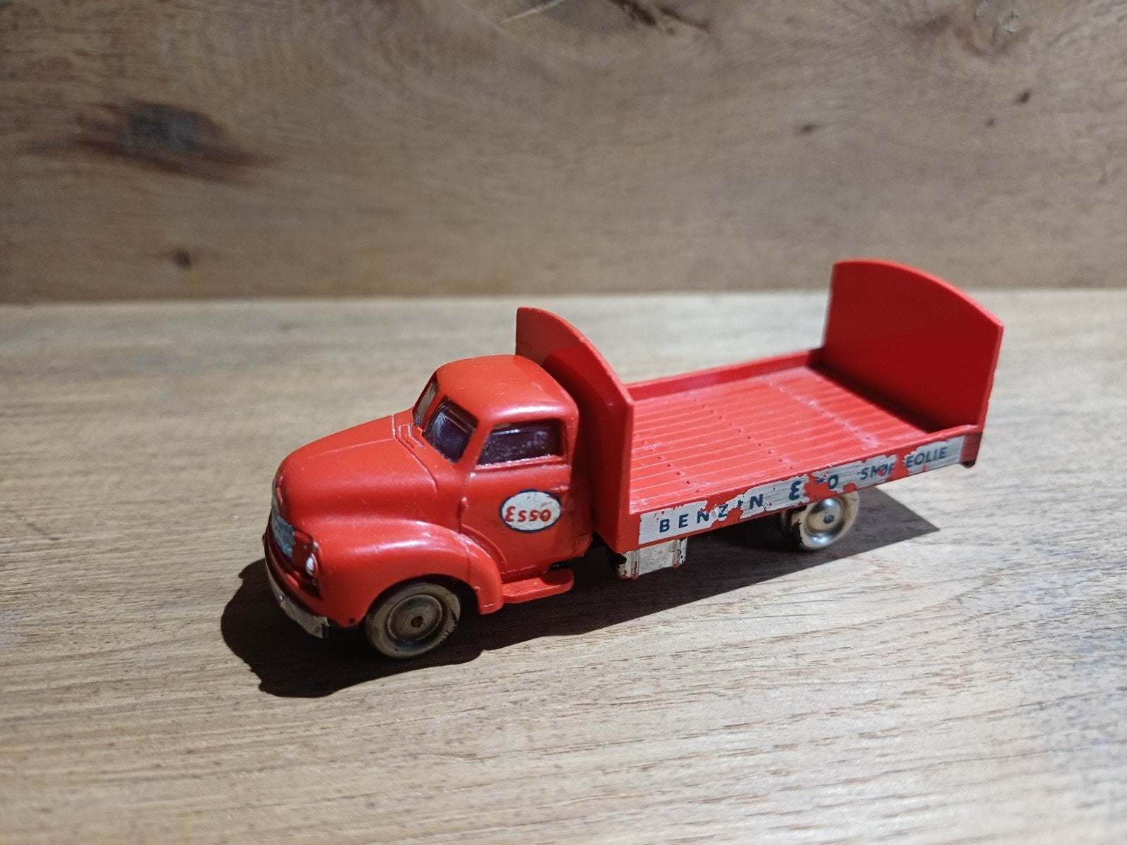 Vintage Bedford Truck Esso Lego Jaren '60, Hobby en Vrije tijd, Modelauto's | 1:87, Ophalen of Verzenden, Gebruikt, Bus of Vrachtwagen