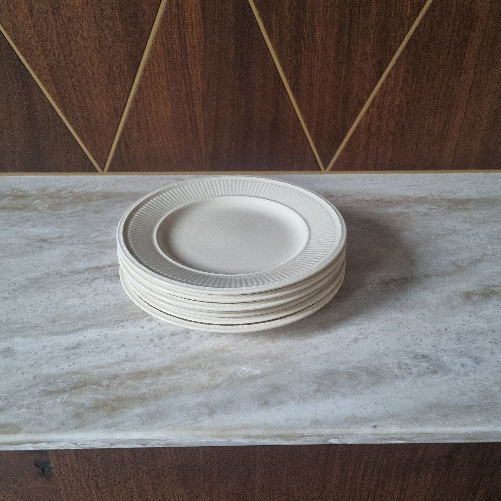 Wedgwood Edme gebaksborden, 18 cm, Ophalen of Verzenden, Zo goed als nieuw, Aardewerk, Overige typen