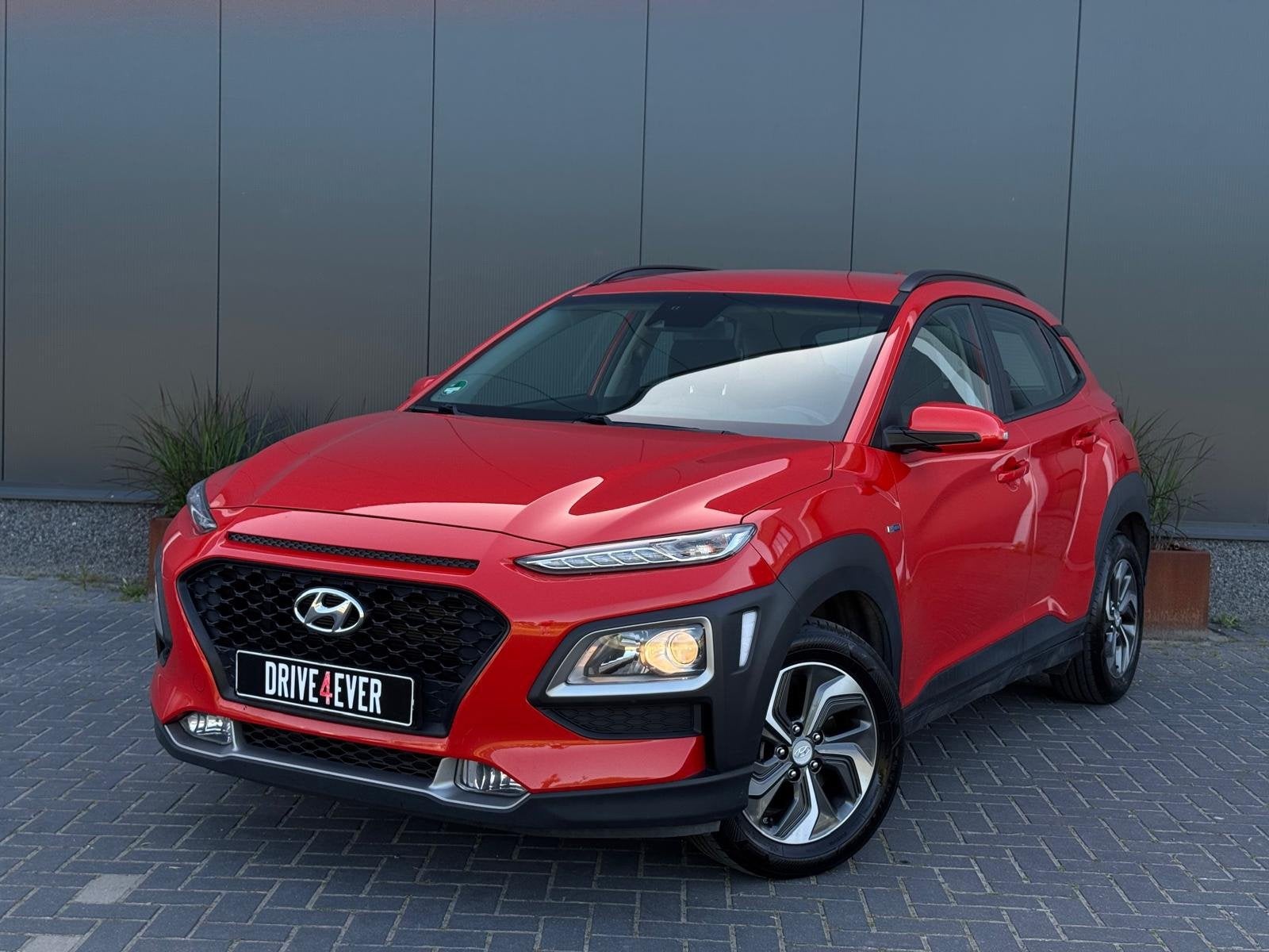 Hyundai Kona 1.6 GDI HEV Comfort HYBRID TREKHAAK | NAVI | CA, Auto's, Hyundai, Stof, Gebruikt, Zwart, Met garantie (alle)