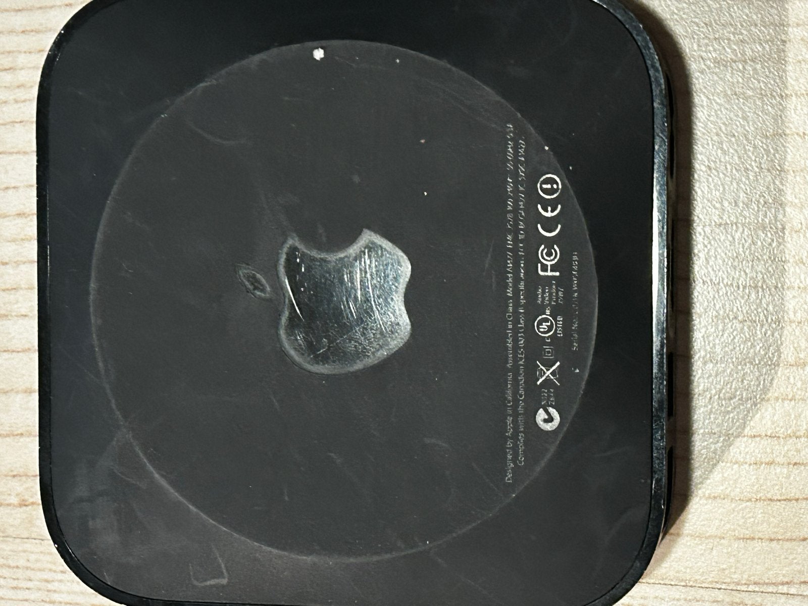 Apple TV A1427 met afstandsbediening en kabels, Ophalen of Verzenden, Gebruikt, HDMI, Zonder harde schijf