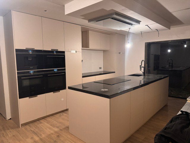 Keuken monteren/montage/monteur