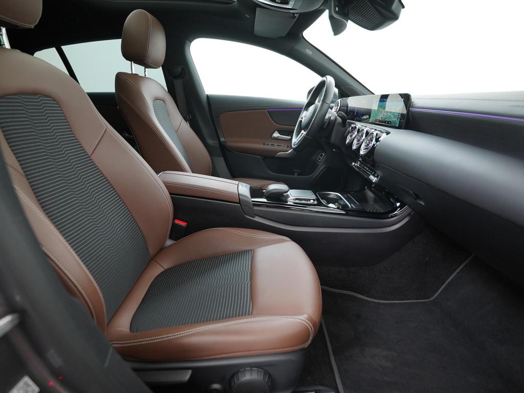 Mercedes-Benz CLA-klasse Shooting Brake 250e Progressive | W, Auto's, Mercedes-Benz, Stof, Gebruikt, 4 cilinders, 1645 kg