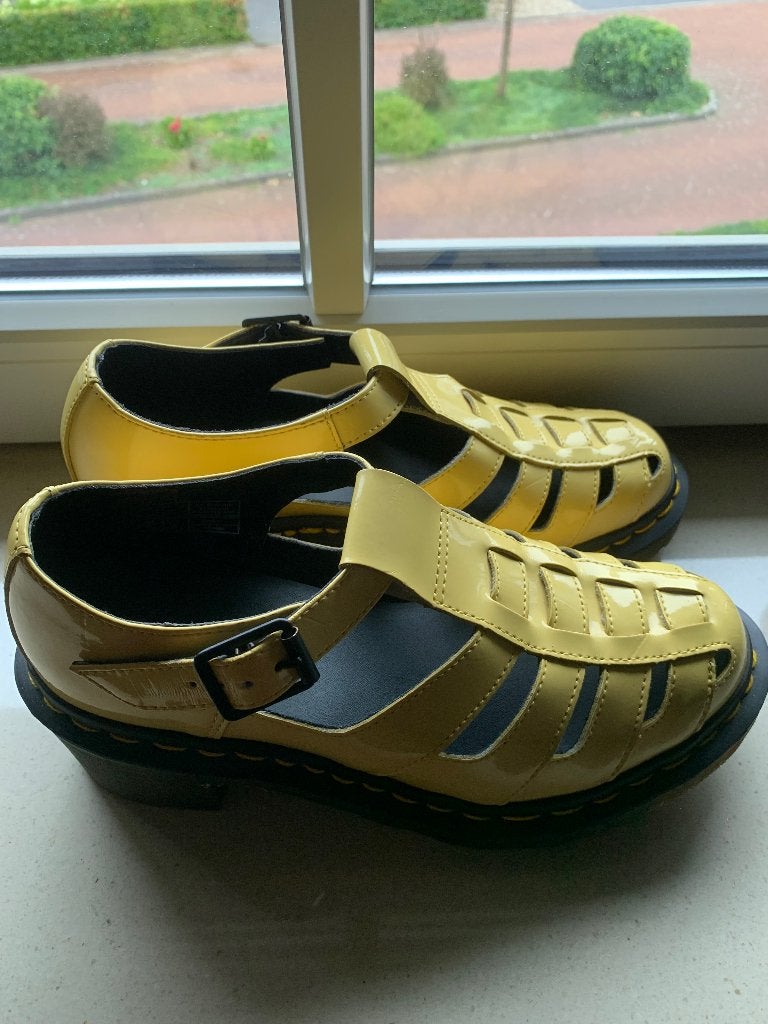Dr. Martens sandalen nieuw maat 38, Kleding | Dames, Verzenden, Geel, Nieuw, Sandalen of Muiltjes