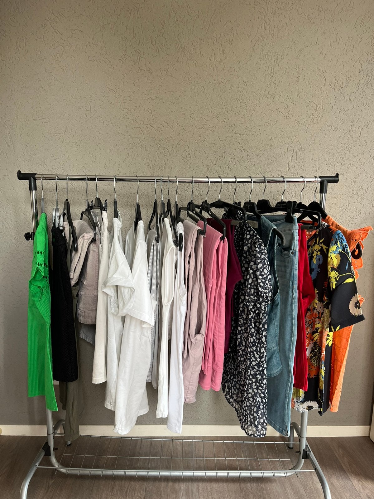 Partij dameskleding 20 st M, Kleding | Dames, Dames-kledingpakketten, Ophalen of Verzenden, Zo goed als nieuw, Maat 36 (S)