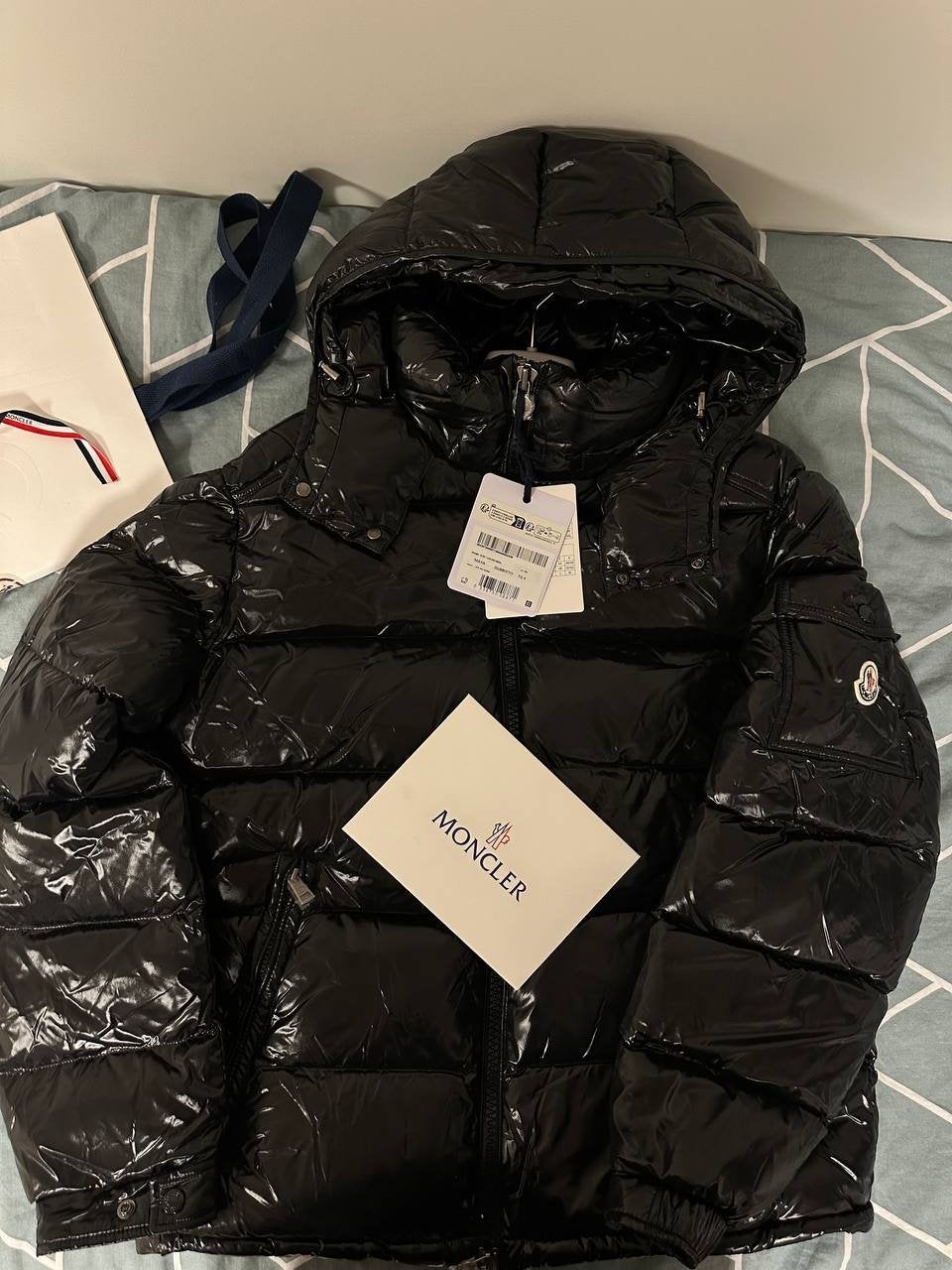 Moncler Maya winterjas zwart lak maat 4 (M/L) nieuw, Ophalen of Verzenden, Nieuw, Maat 48/50 (M), Zwart