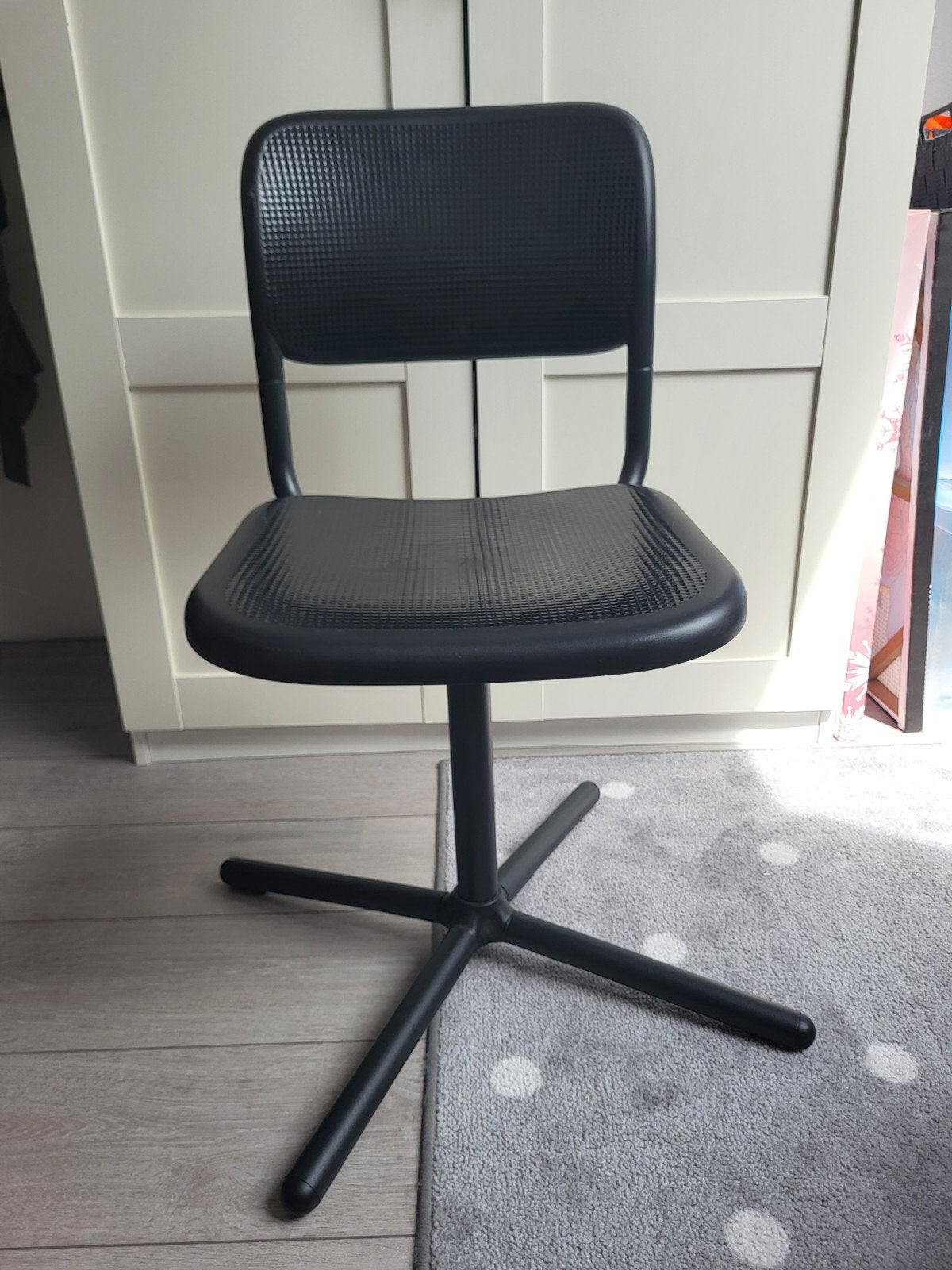 Zwarte bureaustoel voor kind - Gebruikt, Huis en Inrichting, Stoelen, Ophalen, Gebruikt, Modern, functioneel, Zwart