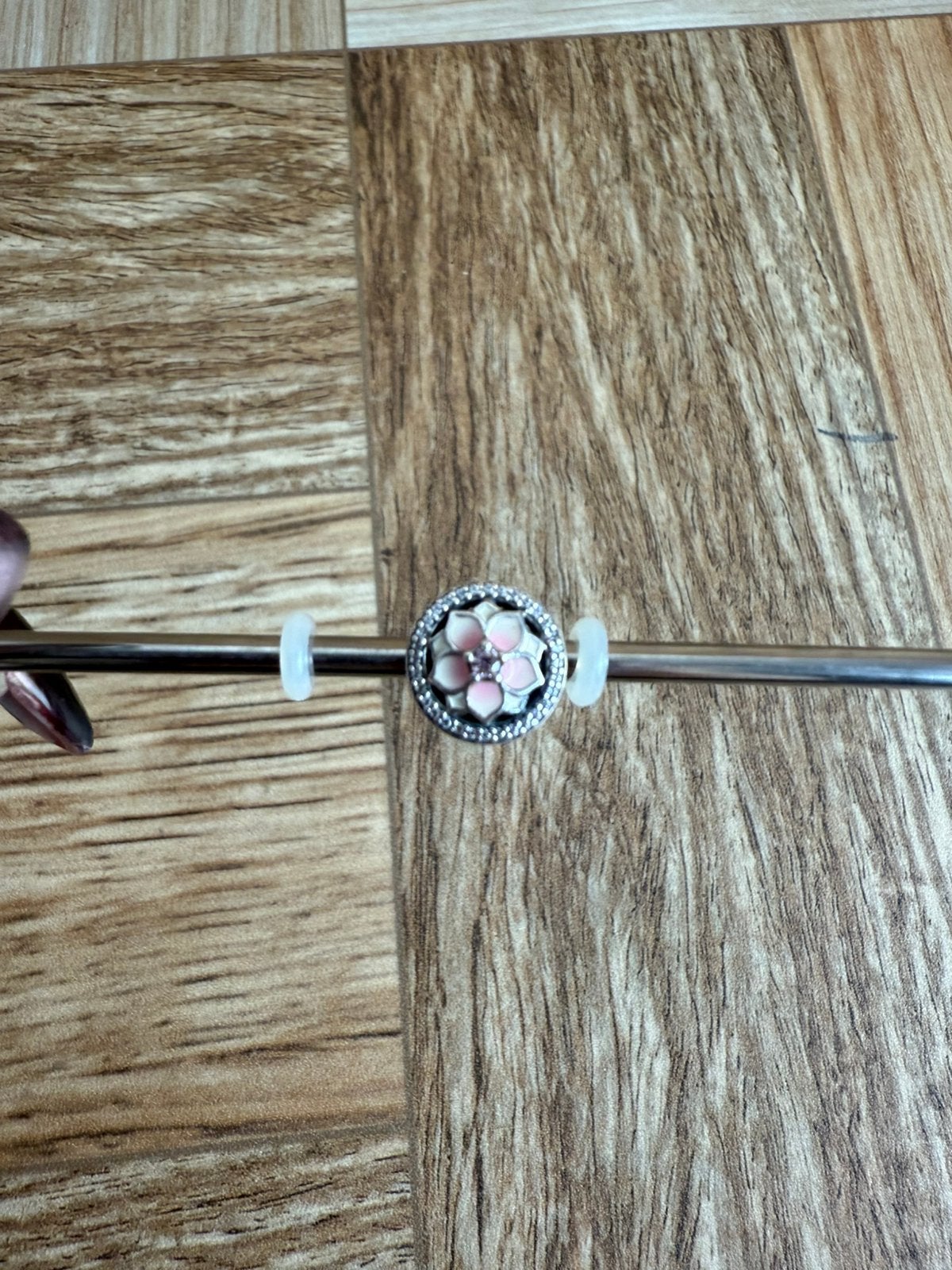 Pandora bedel magnolia bloem zilver roze, Ophalen of Verzenden, Zo goed als nieuw, Zilver, Pandora