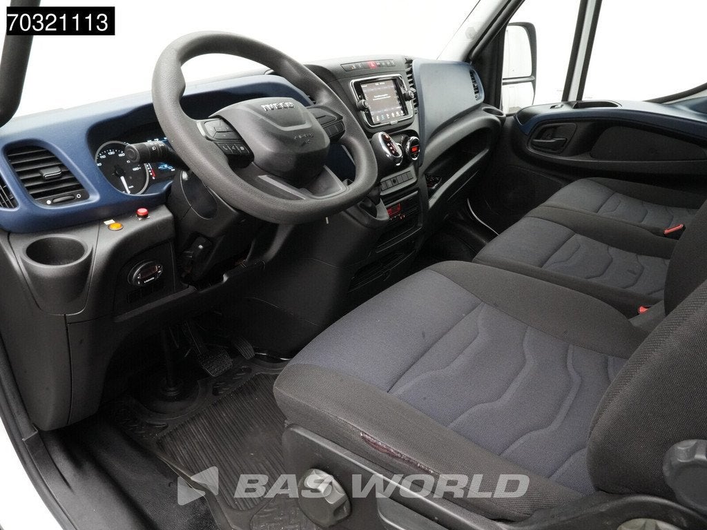 Iveco Daily 72C18 3.0L Automaat Laadklep Zijdeur 180PK Bakwa, Auto's, Bestelauto's, Automaat, Stof, Gebruikt, Euro 6