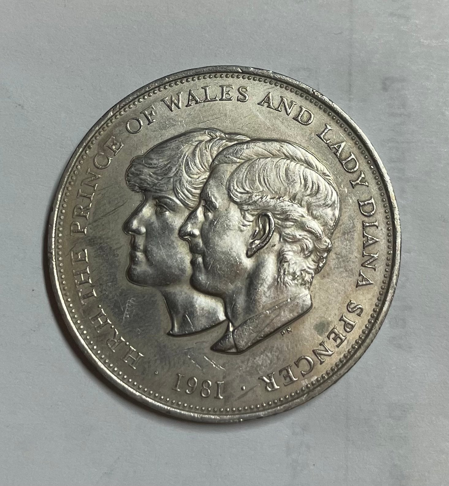 Herdenkingsmunt Engeland bruiloft prins Charles & Diana 1981, Postzegels en Munten, Ophalen of Verzenden, Overige landen