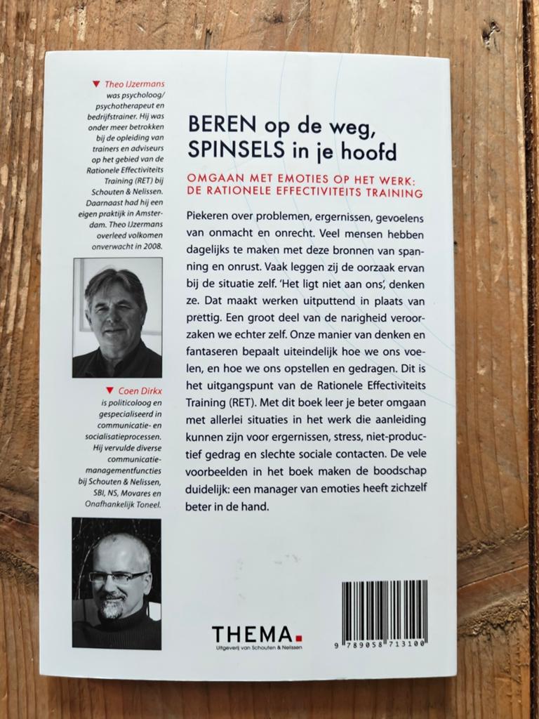 Beren op de weg, spinsels in je hoofd., Ophalen of Verzenden, Zo goed als nieuw
