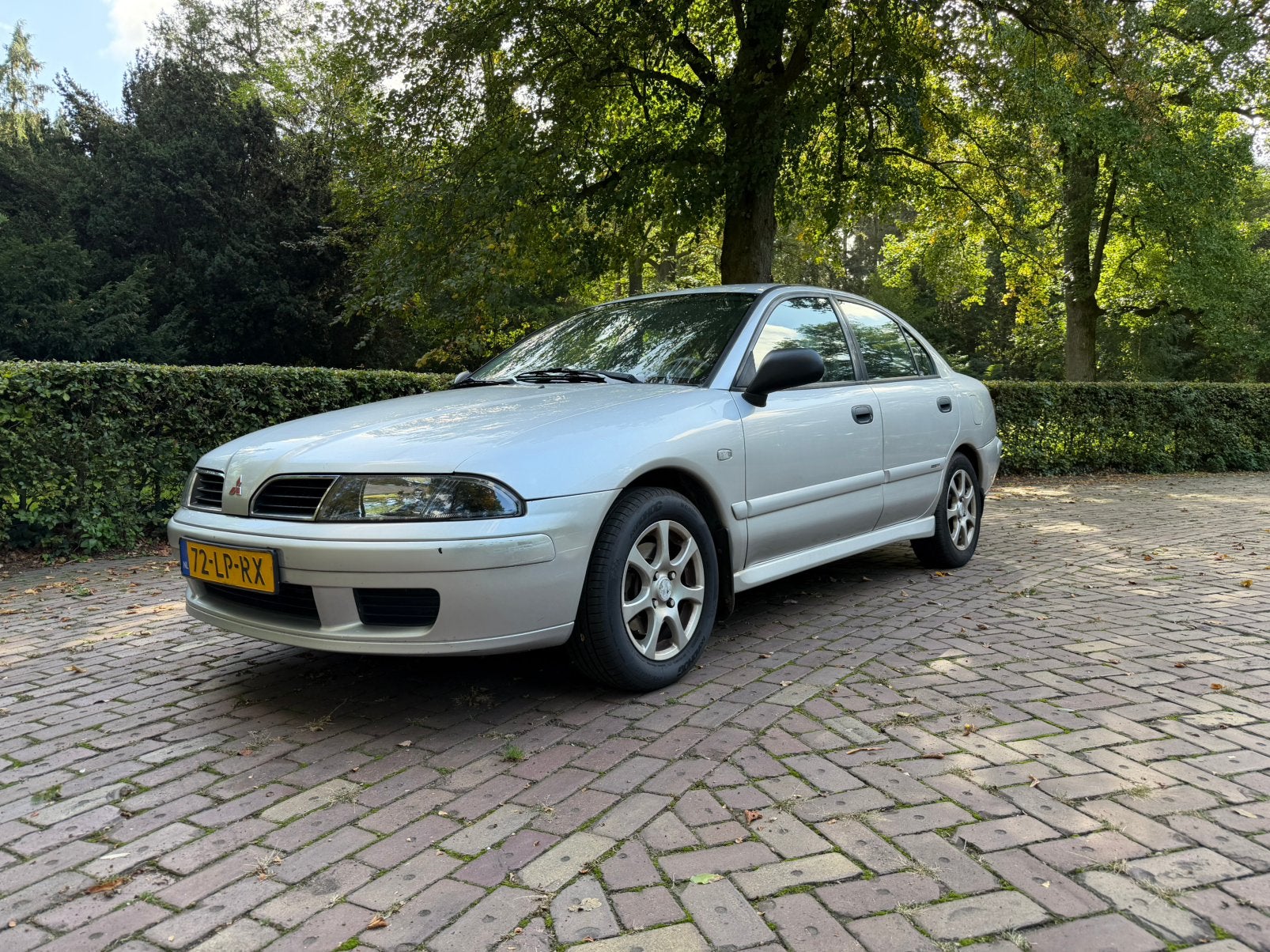 Mitsubishi Carisma 1.6 EXE 2003 *AIRCO*LAGE KM-STAND*BENZINE, Auto's, Voorwielaandrijving, Stof, 4 cilinders, Grijs