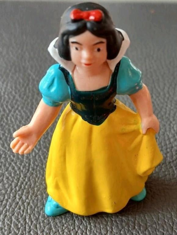 Sneeuwwitje beeldje Bullyland Disney, Ophalen of Verzenden, Sneeuwwitje of Doornroosje, Zo goed als nieuw, Beeldje of Figuurtje