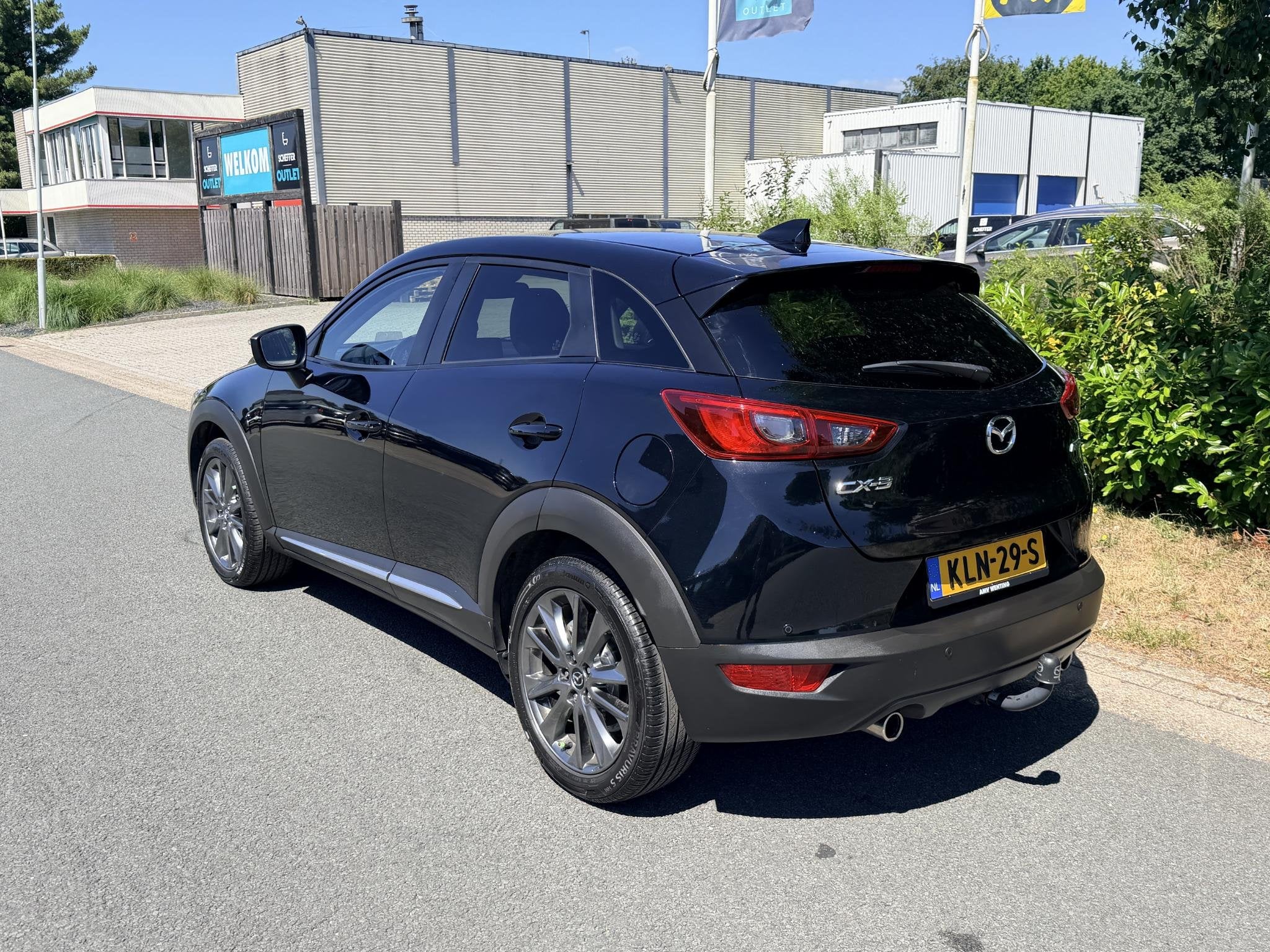 Mazda CX-3 2.0 SkyActiv-G 120pk AUT Signature•Leder•Trek, Auto's, 1998 cc, Euro 6, 4 cilinders, Zwart