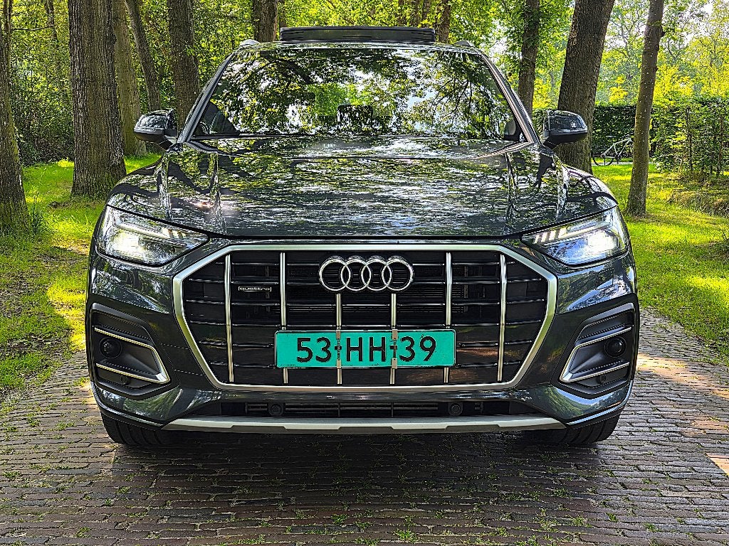 Audi Q5 50 TFSI e quattro 2023 | Pano | Trekhaak | BTW, Auto's, Automaat, Stof, 4 cilinders, Bedrijf
