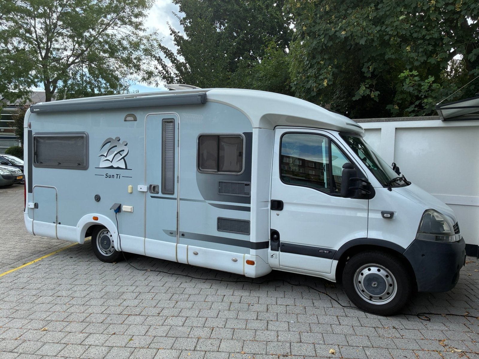 Caravans And Camping Knaus