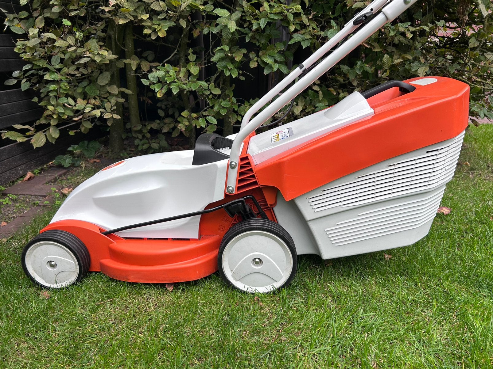 Stihl RME 235 grasmaaier elektrisch, Tuin en Terras, Ophalen, Zo goed als nieuw