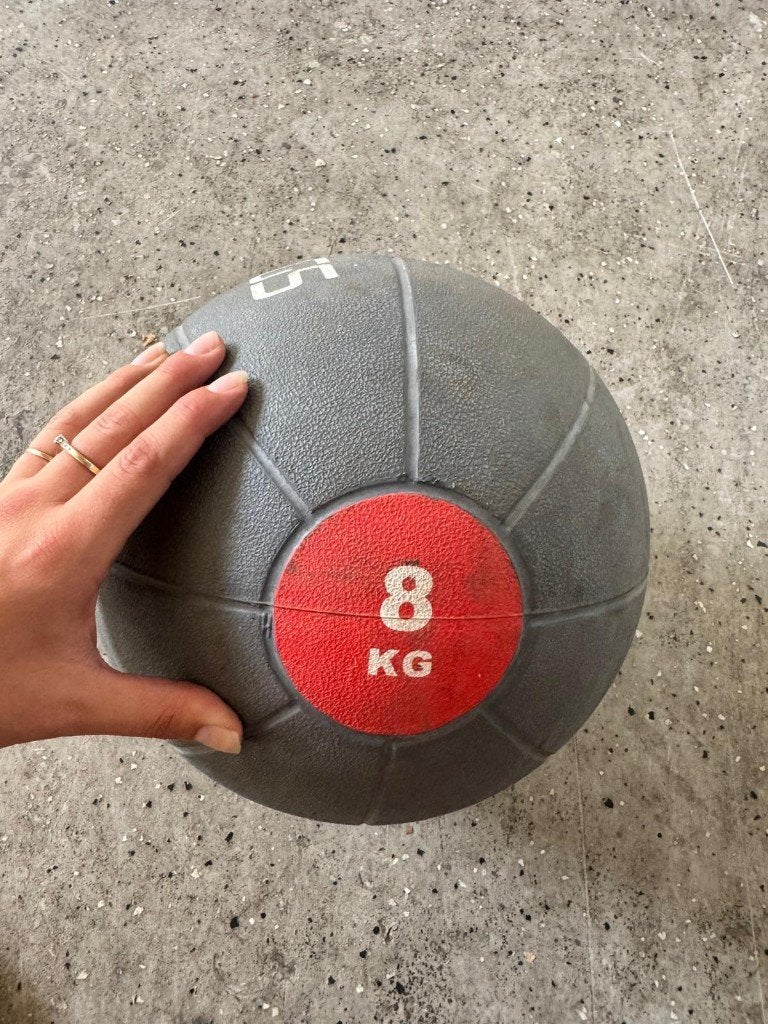Hastings Wall Balls 8 kg, Sport en Fitness, Fitnessmaterialen, Ophalen, Zo goed als nieuw, Benen, Fitnessbal