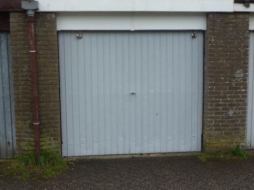 Huur of Koop GARAGE BOX UTRECHT bij Winkelcentrum Overvecht, Ophalen
