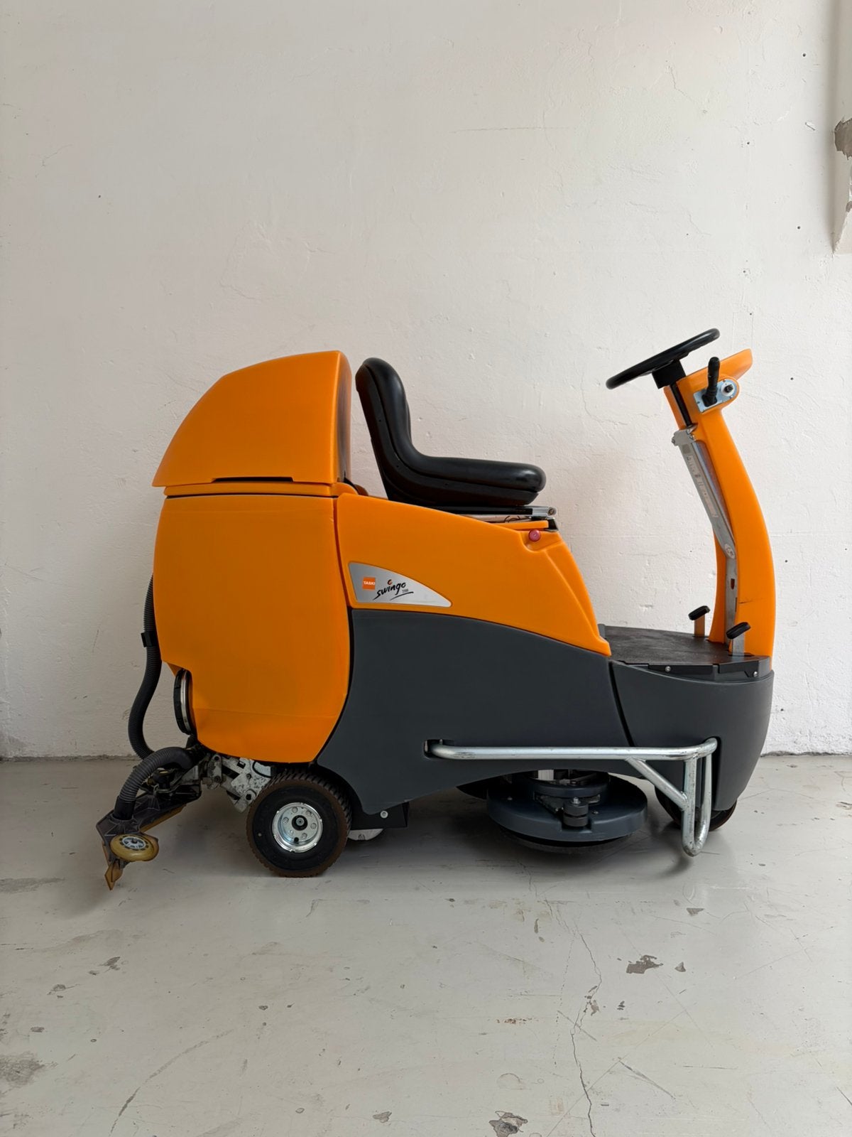 Opzit schrobmachine | Taski 2500 | Nieuw accupakket, Doe-het-zelf en Verbouw, Reinigingsmachines, Ophalen of Verzenden, Gebruikt