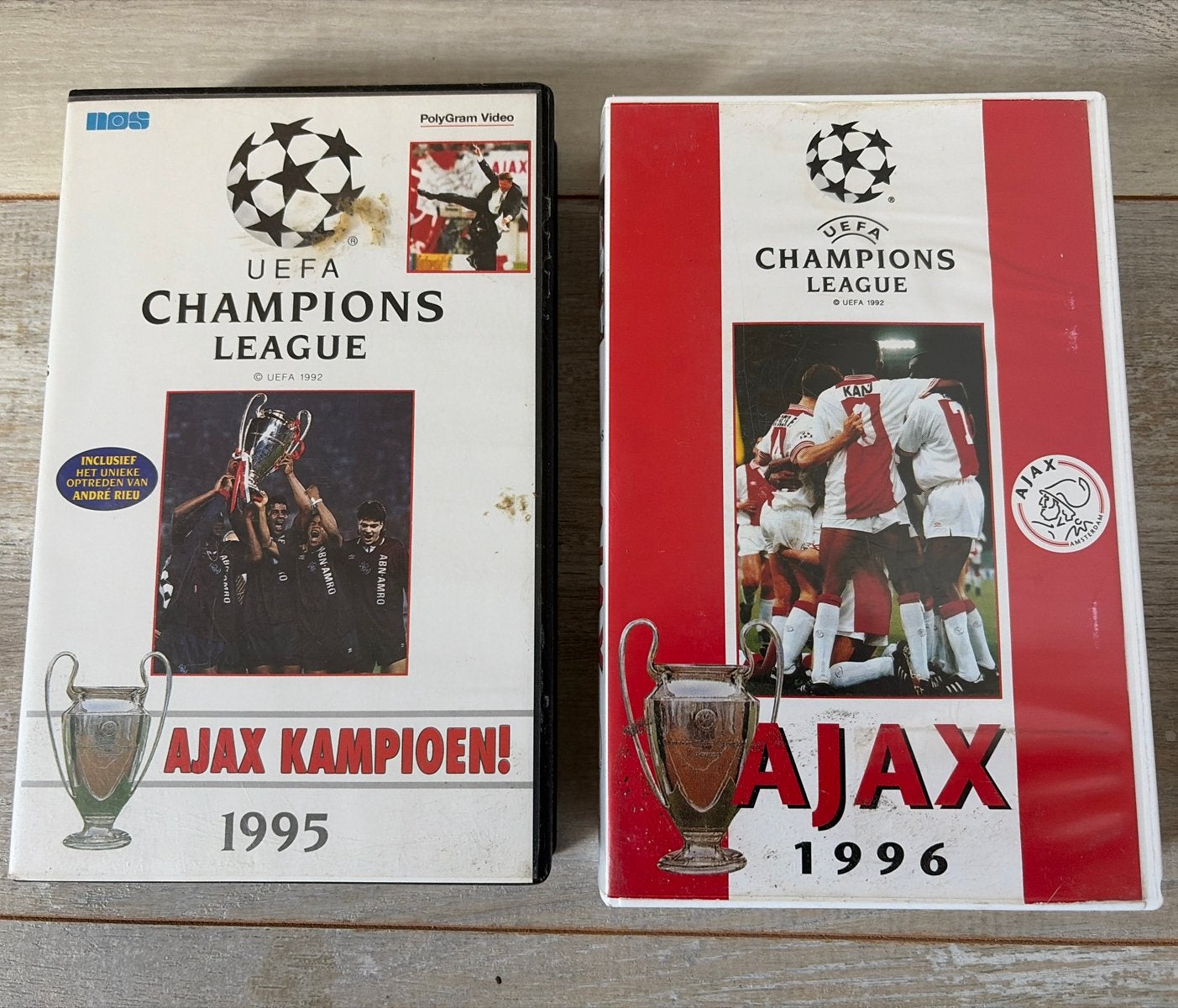 Ajax Kampioen 1995 & Ajax 1996 UEFA Champions League VHS, Alle leeftijden, Ophalen of Verzenden, Gebruikt