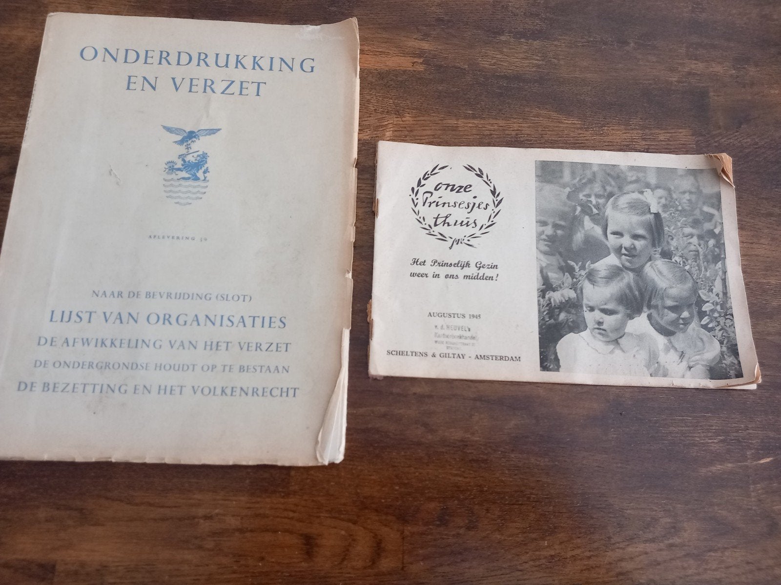 1945.   2 tijdschriften., Ophalen of Verzenden, Tweede Wereldoorlog
