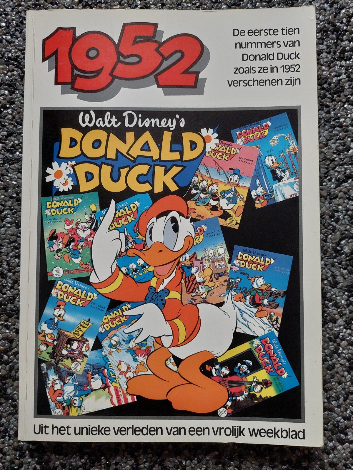 Donald Duck 1952: De eerste tien nummers, Meerdere stripboeken, Ophalen of Verzenden, Zo goed als nieuw, Walt Disney