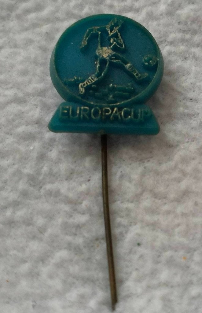 Speldje Europacup, Ophalen of Verzenden, Zo goed als nieuw, Sport, Speldje of Pin