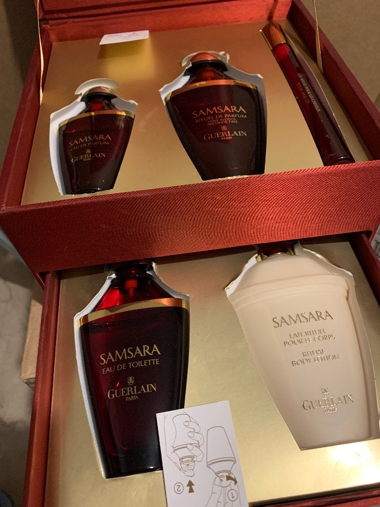 Parfum verzameling, Verzenden, Zo goed als nieuw, Overige typen, Gevuld