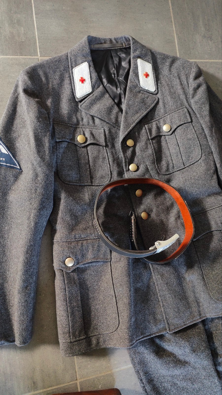 wo2 reproductie DRK man uniform, Verzenden, Landmacht, Duitsland, Kleding of Schoenen