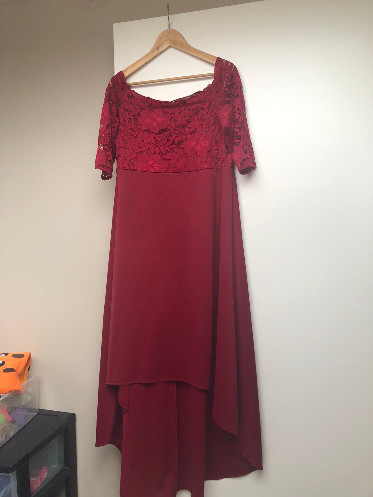 Prachtig off shoulder jurk 44-46, Ophalen of Verzenden, Zo goed als nieuw, Maat 46/48 (XL) of groter, Onder de knie