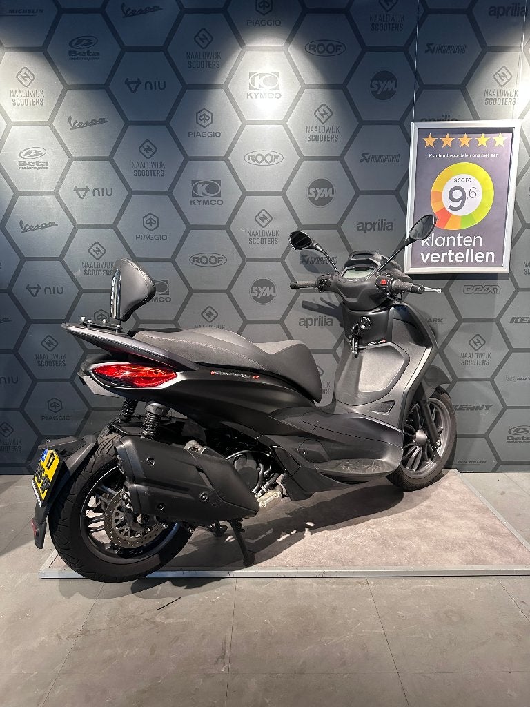 PIAGGIO BEVERLY S 400 2022 7.773KM, Motoren, 400 cc, Scooter, Occasion, Bedrijf