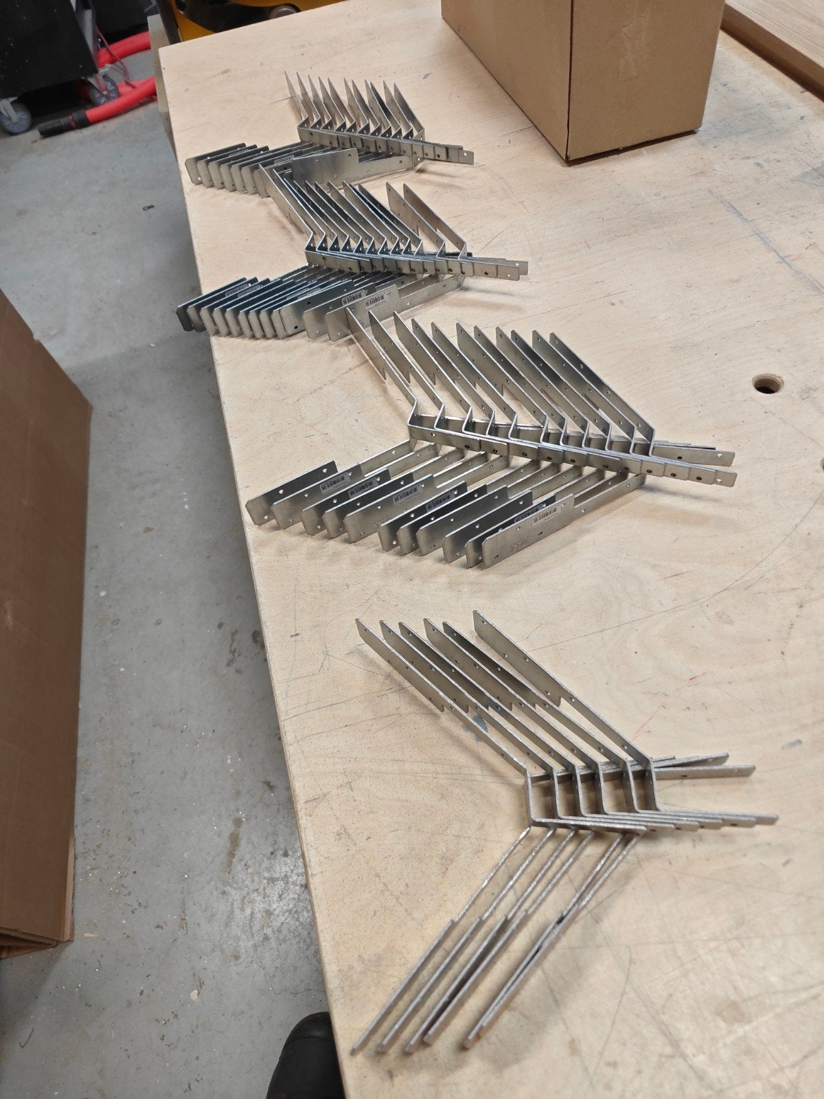40 stuks ruitersteun voor lat 32mm, Doe-het-zelf en Verbouw, IJzerwaren en Bevestigingsmiddelen, Ophalen, Nieuw, Minder dan 50 mm