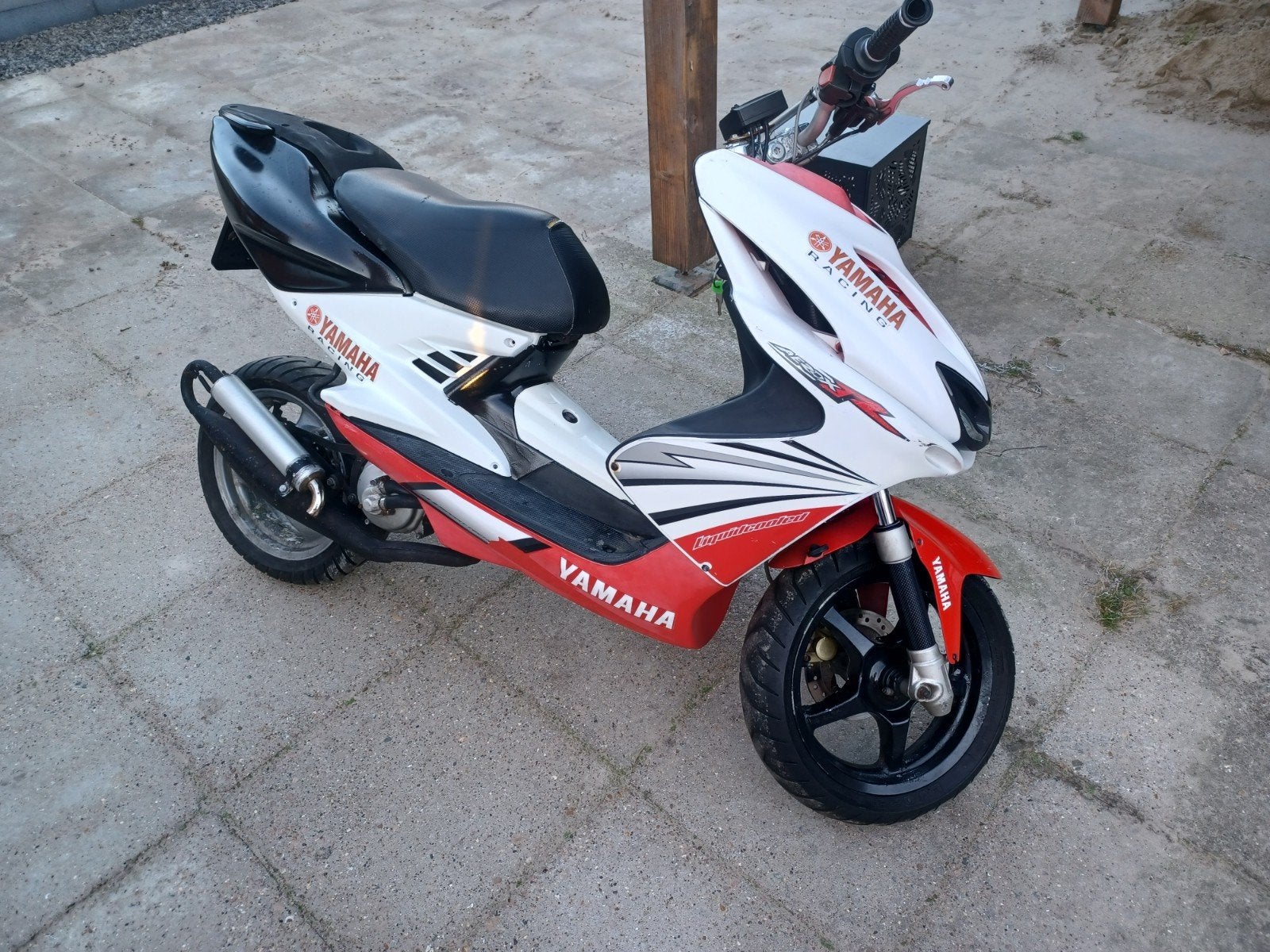 yamaha aerox 2004, Fietsen en Brommers, Ophalen, Tweetakt, Gebruikt, Aerox