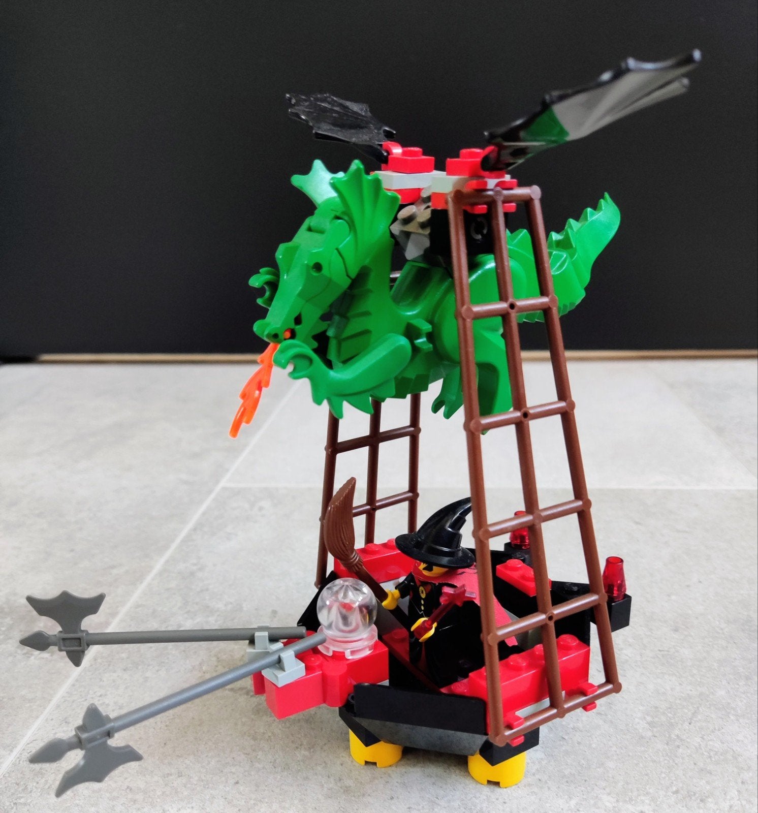Lego Castle Dragon Wagon (6037) & Wizard's Cart (1736), Gebruikt, Inclusief instructies, Lego, Ophalen of Verzenden
