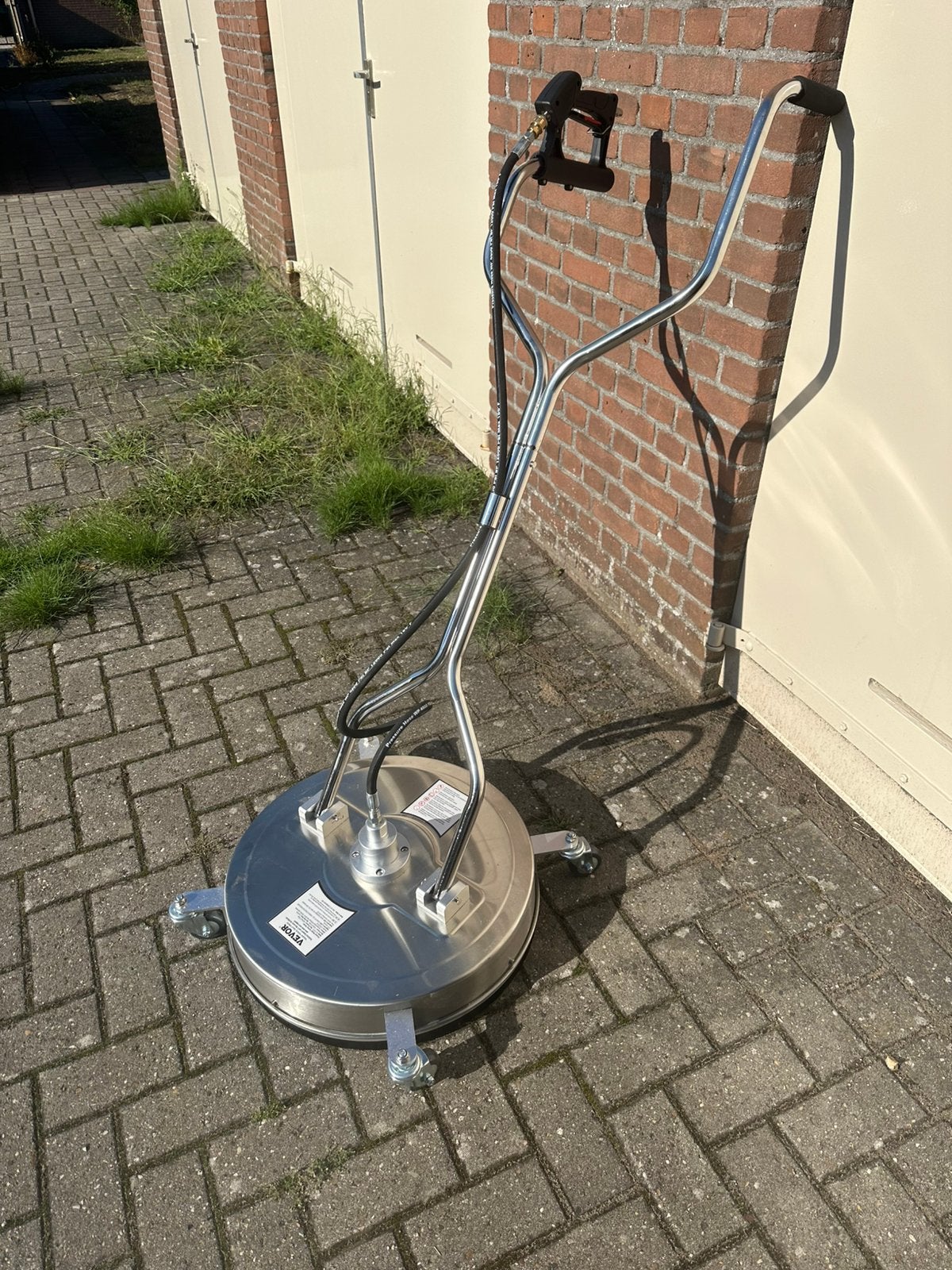 MOET SNEL WEG GLOEDNIEUW - HOGEDRUKREINIGER- 53,5cm ø, Ophalen, Nieuw, Schrobmachine