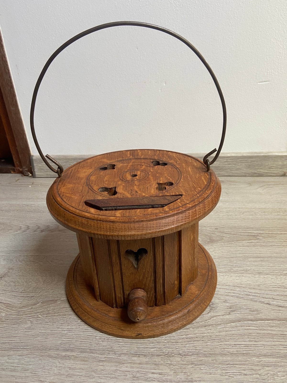 Mooie houten degelijke Stoof, Ophalen
