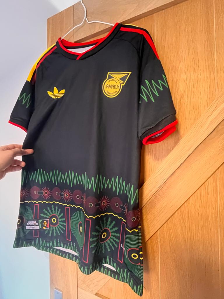 Jamaica Bob Marley Voetbalshirt 25/26 Maat M, Maat 48/50 (M), Zwart, Ophalen of Verzenden, Zo goed als nieuw