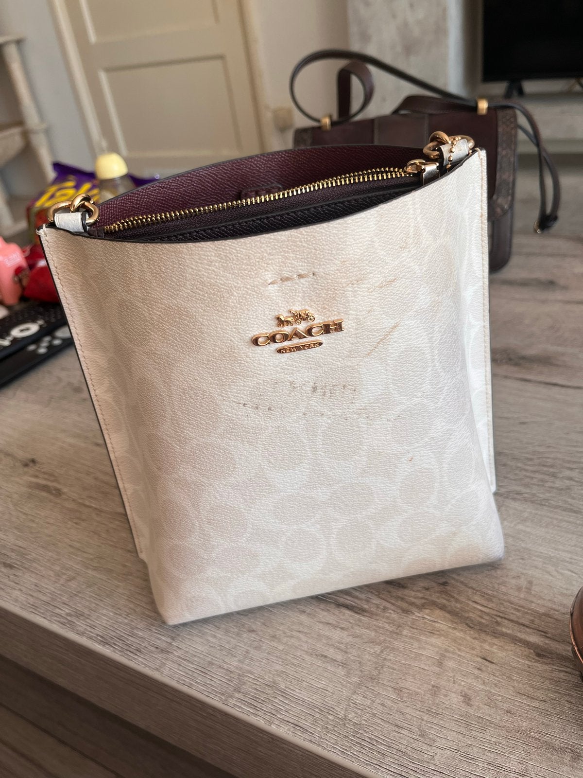 Coach Schoudertasje - Beige met monogram, Ophalen of Verzenden, Gebruikt, Beige, Schoudertasje