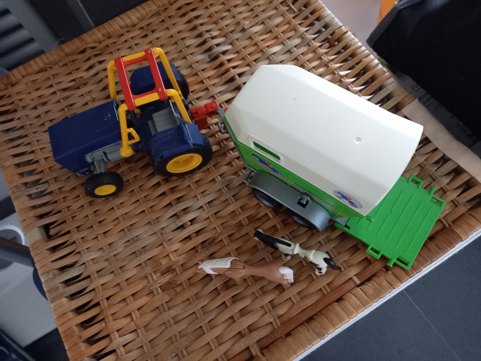 Playmobil tractor met paardentrailer, Ophalen of Verzenden, Gebruikt, Tractor of Landbouw, Overige merken