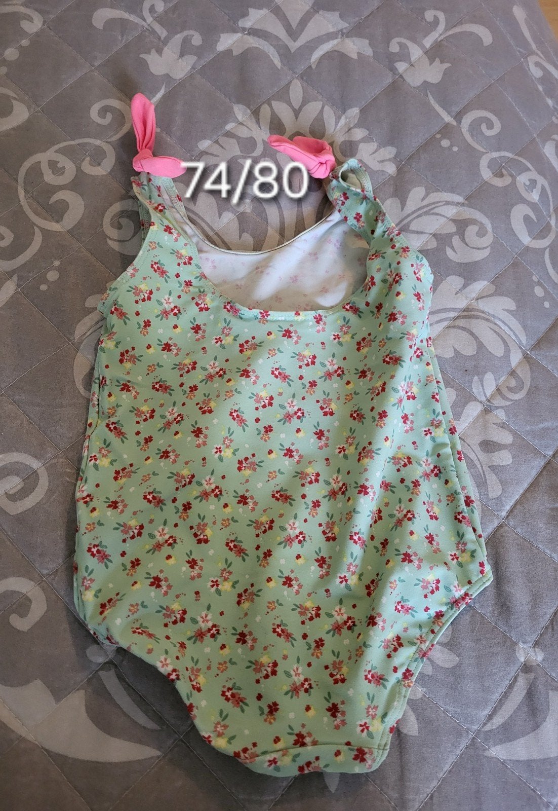 Badpakje maat 74/80 in prima staat, Kinderen en Baby's, Babykleding | Baby-zwemkleding, Ophalen, Meisje, Badpak, Zo goed als nieuw