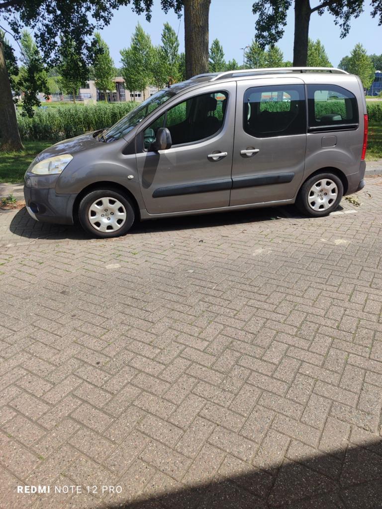 Peugeot Partner 1.6 16V 80KW Tepee 2008 Grijs, Auto's, Peugeot, Voorwielaandrijving, 1402 kg, 4 cilinders, Handgeschakeld