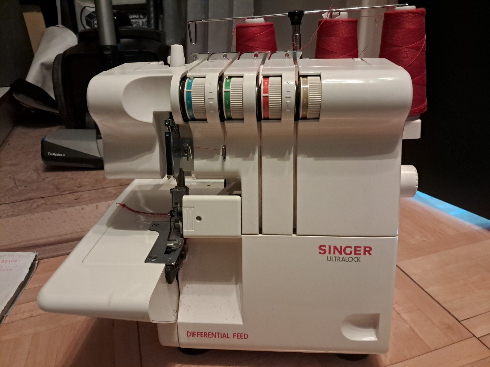 Singer Ultralock Lockmachine met toebehoren, Ophalen, Gebruikt, Lockmachine, Singer