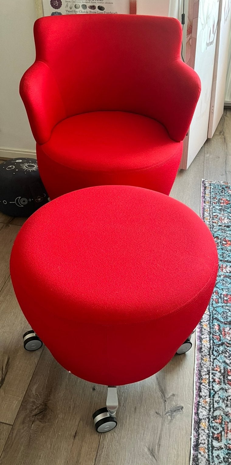 Orangebox design fauteuil met verrijdbare hocker, Huis en Inrichting, Ophalen, 75 tot 100 cm, Zo goed als nieuw, Design Office Kantoor
