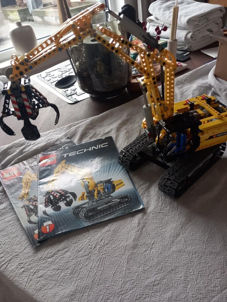 Lego Technic 42006 Graafmachine met boekjes, Ophalen of Verzenden