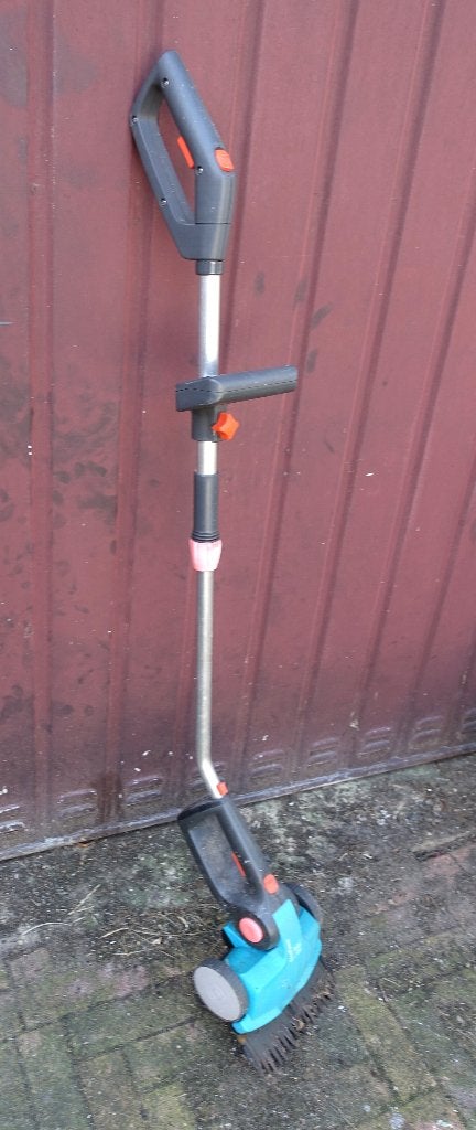 Gardena oplaadbare graskant trimmer incl. 2 opladers, Ophalen, Gebruikt, Elektrisch, Gardena